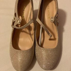 Size 8.5 nude glitter Mary Jane with cute cut outs
